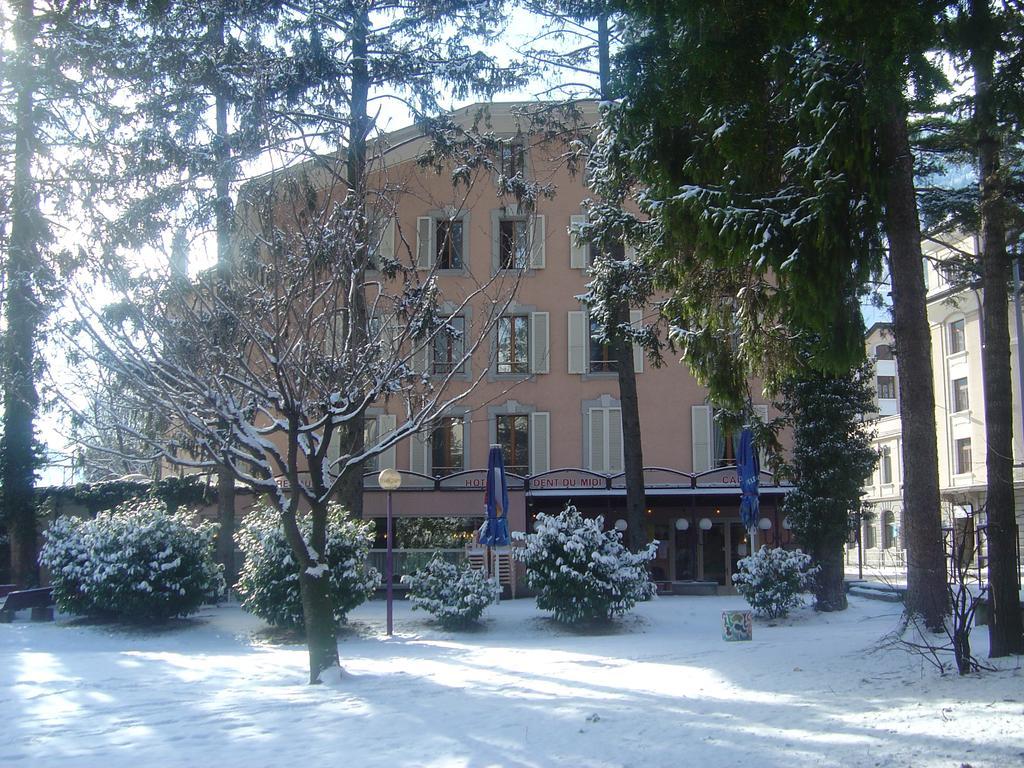 La Dent-du-Midi Hôtel&Restaurant Saint-Maurice Exterior foto